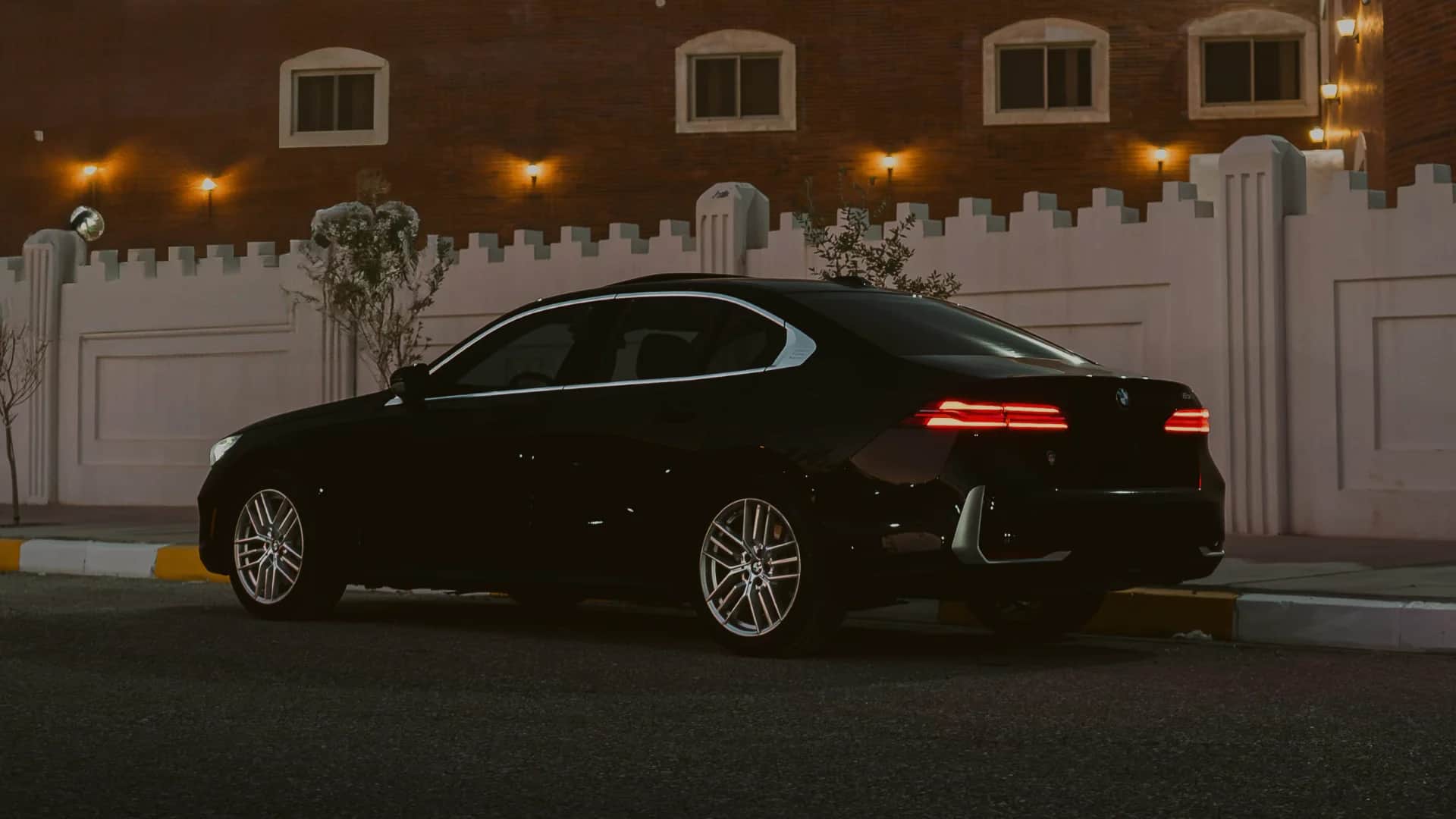 Berline à Tangier. Chauffeurs privés vérifiés, prix fixes