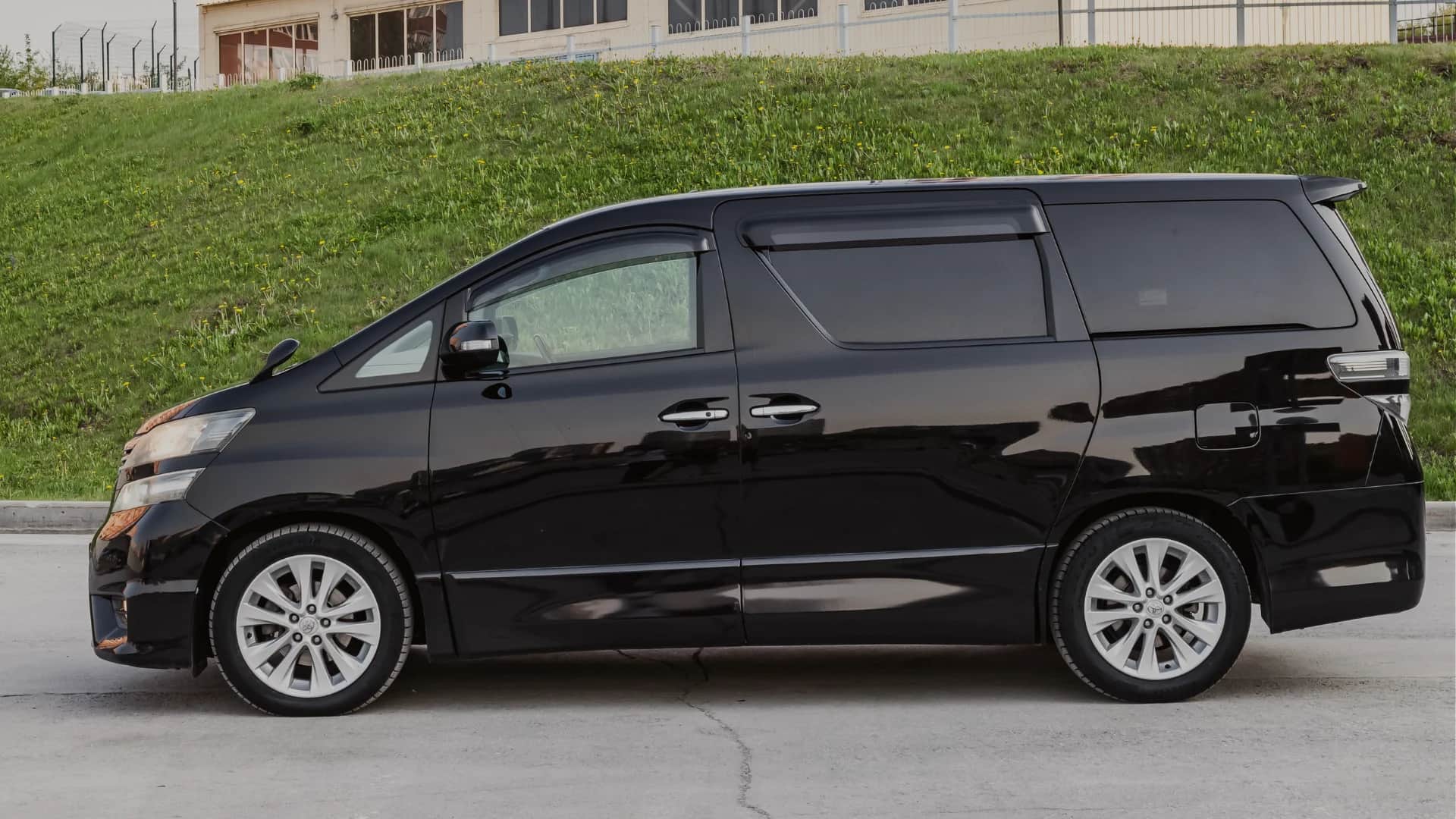 Minivan au Maroc. Chauffeurs Privés Professionnels, Prix Fixes