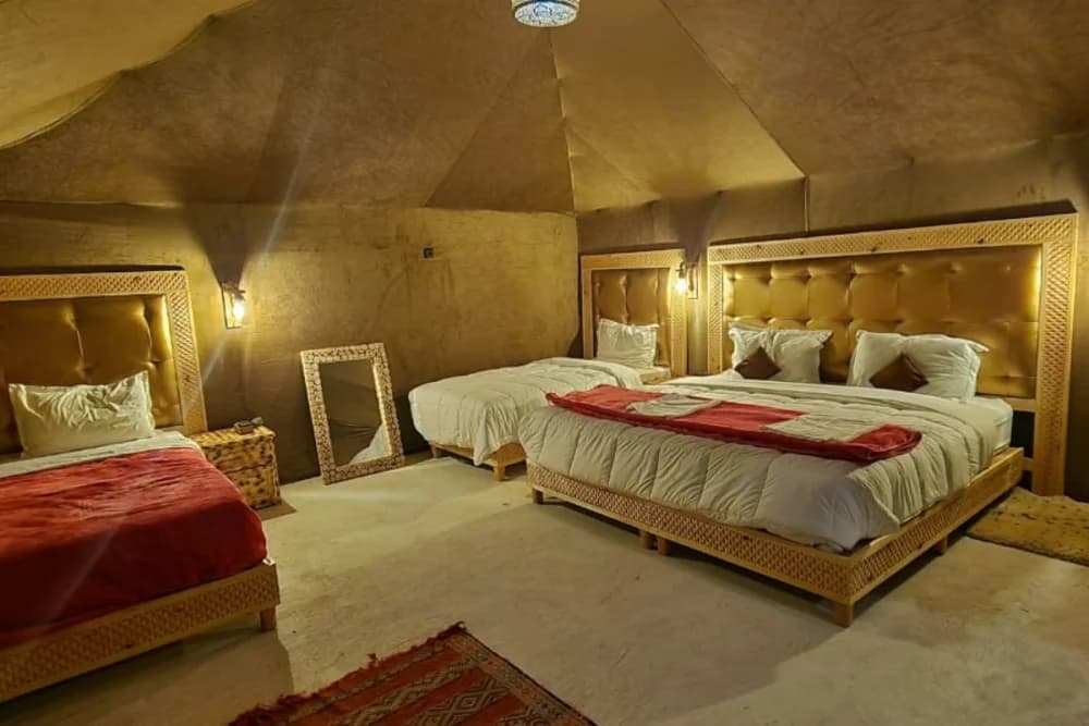 Merzouga Luxe Bivak Kameelrit + Diner & Show + Privébadkamer - 2
