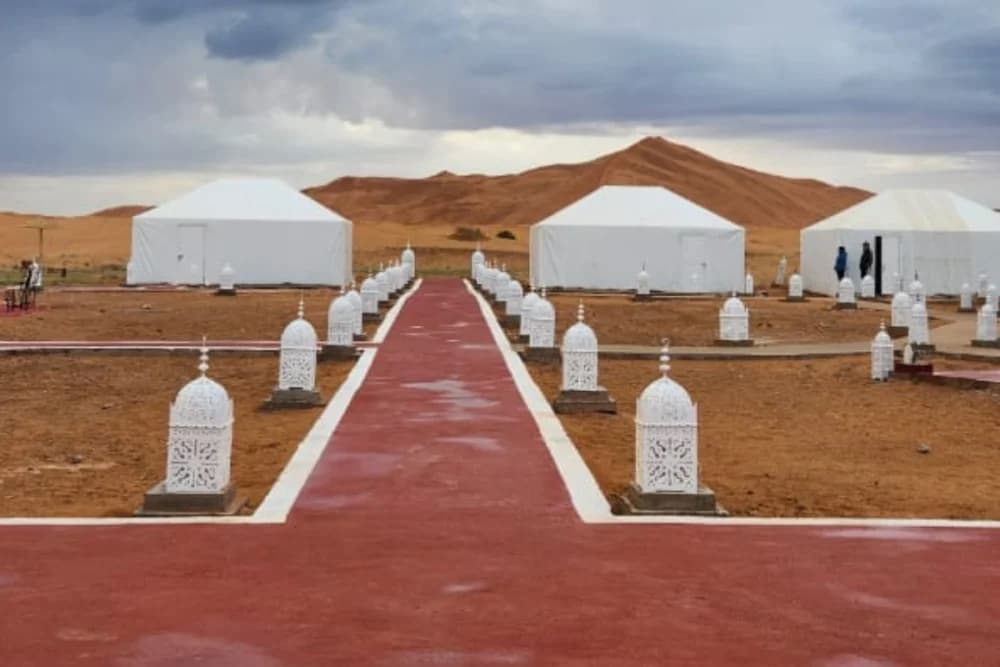 Merzouga Luxe Bivak Kameelrit + Diner & Show + Privébadkamer - 3