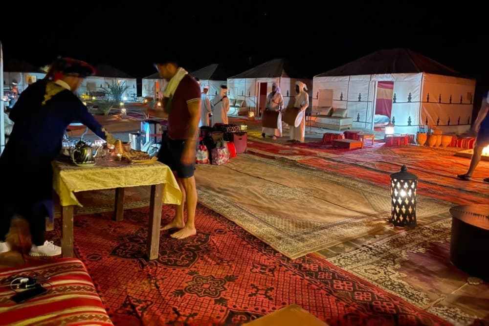 Vivac de Lujo Merzouga – Baño Privado + Paseo en Camello + Cena y Espectáculo + Desayuno + Regreso (Camello y 4x4) - 4