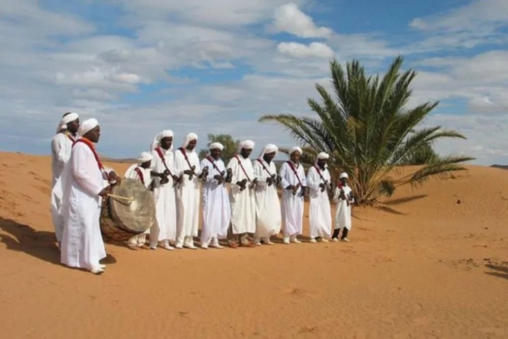 Merzouga Gnaoua Group Experiencia de 3 Horas junto a la Hoguera