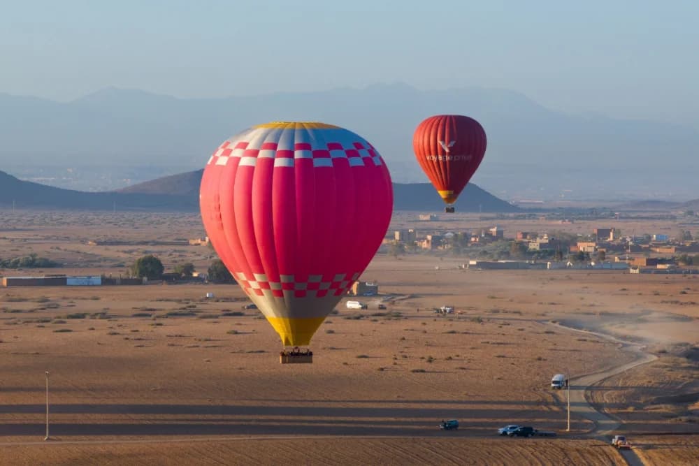 Marrakech: Vuelo en Globo Aerostático al Amanecer de 1 Hora + Desayuno Bereber