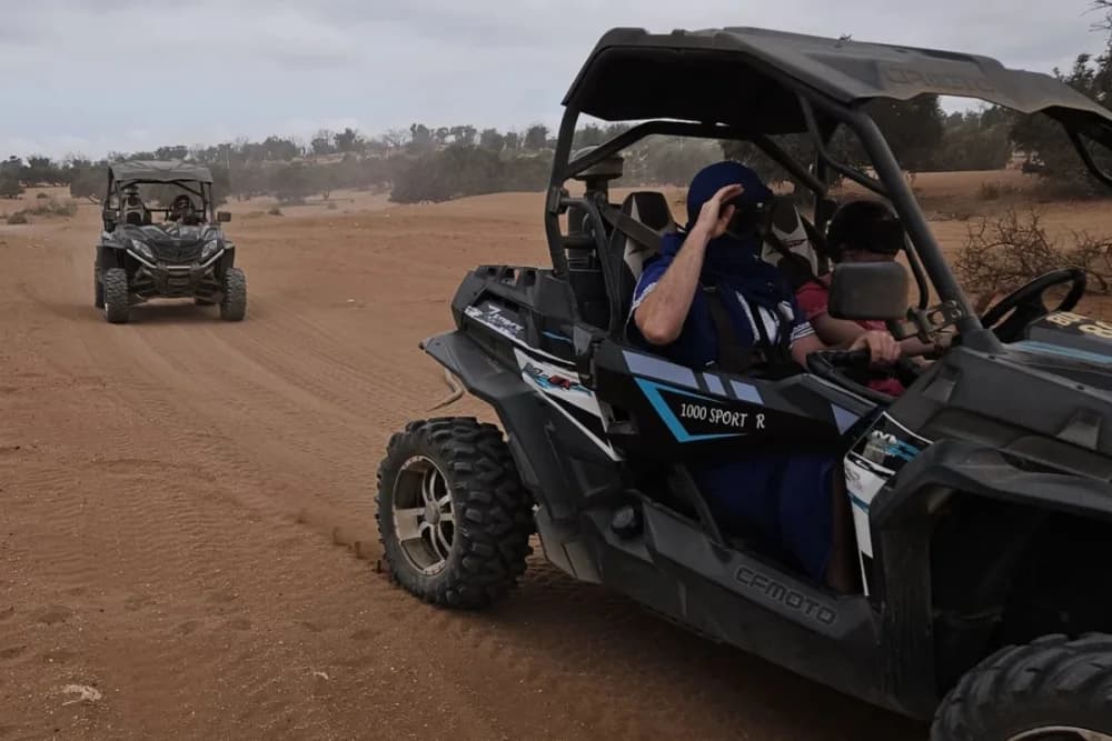 Experiencia en Buggy Takkat Biplaza: Rutas por Desierto o Playa - 3