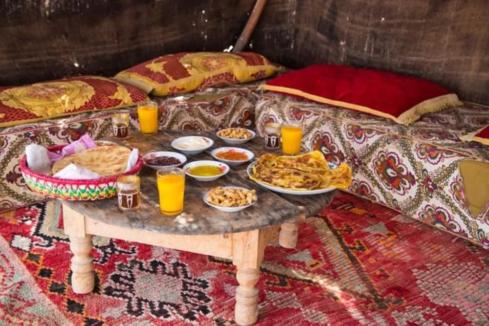 Excursión de un día al Valle de Ourika desde Marrakech con almuerzo bereber + guía