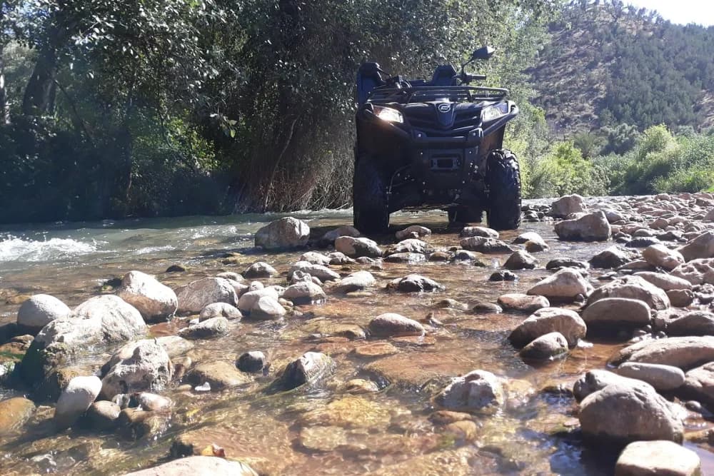 2-daagse Ouzoud Quad Expeditie Taghia, Demnate & Ait Bougmez + 1 Overnachting