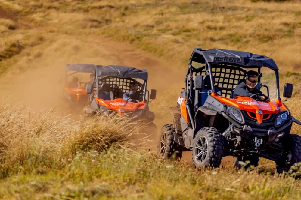 Experiencia en Buggy Takkat Biplaza: Rutas por Desierto o Playa